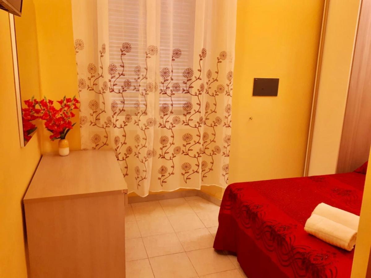 Sun Light Guest House 2 Roma Esterno foto