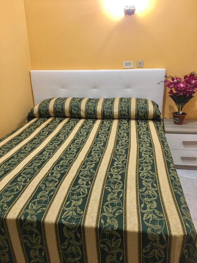 Sun Light Guest House 2 Roma Esterno foto