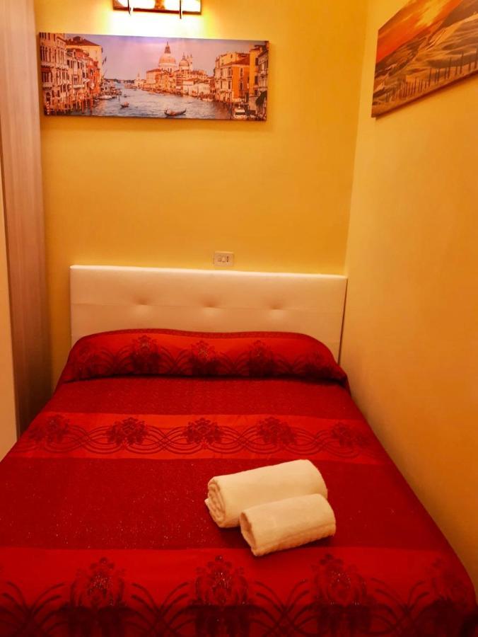Sun Light Guest House 2 Roma Esterno foto